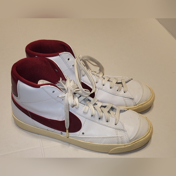 Nike Women's Blazer Mid 77 SE Size 11.5 Sisterhood White Team Red |DV7003-100| - Picture 1 of 9